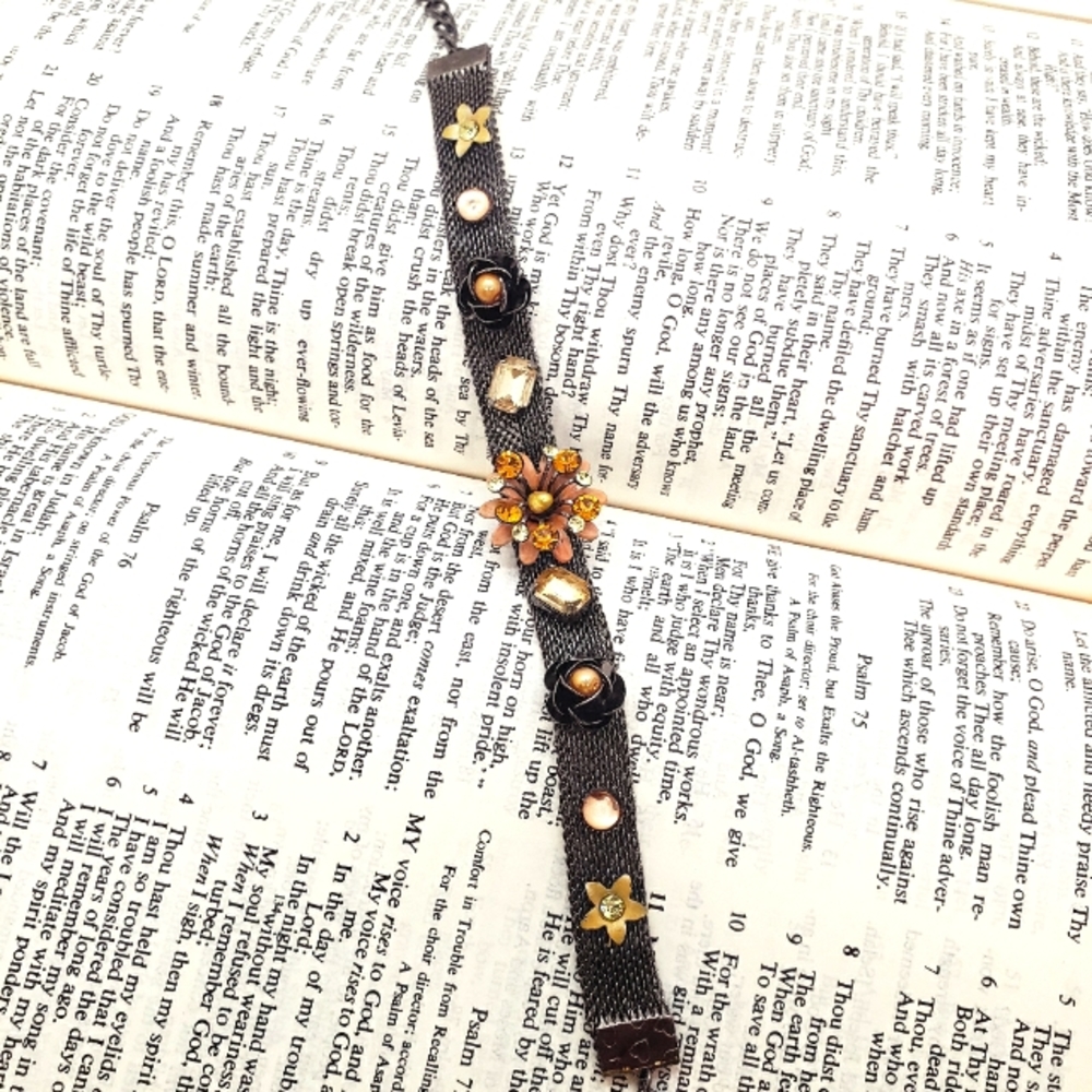 Vintage Flower Bracelet